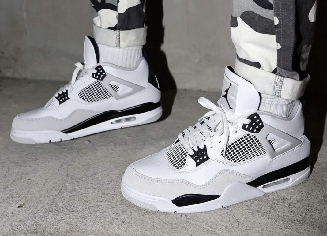 AIR JORDAN 4 “MILITARY BLACK” Release Date, How to Get/ Cop, Price