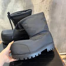 Balenciaga Alaska Boots Review, Styling Tips, Price 